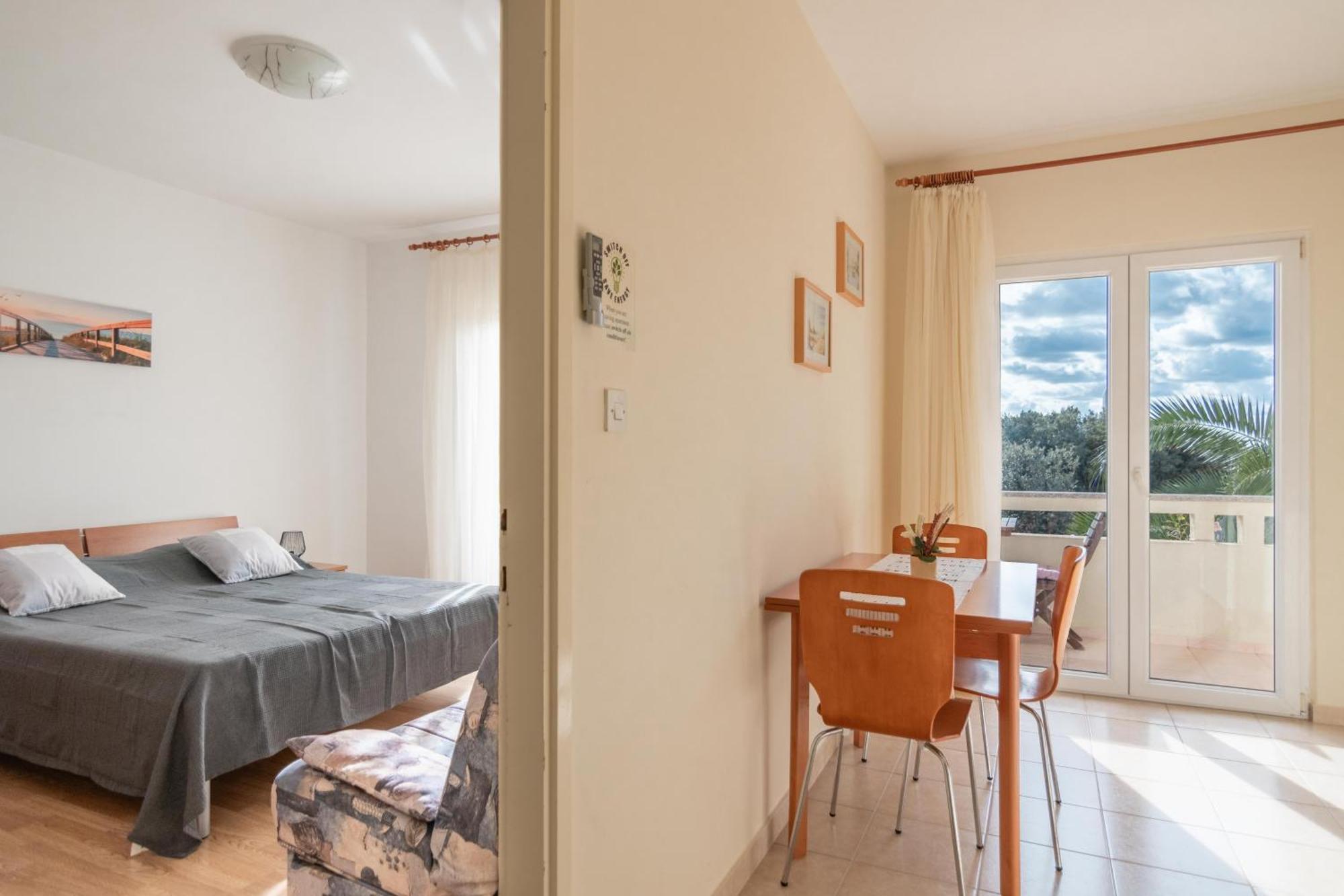 Apartments With A Parking Space Mandre, Pag - 18748 Kolan Kamer foto