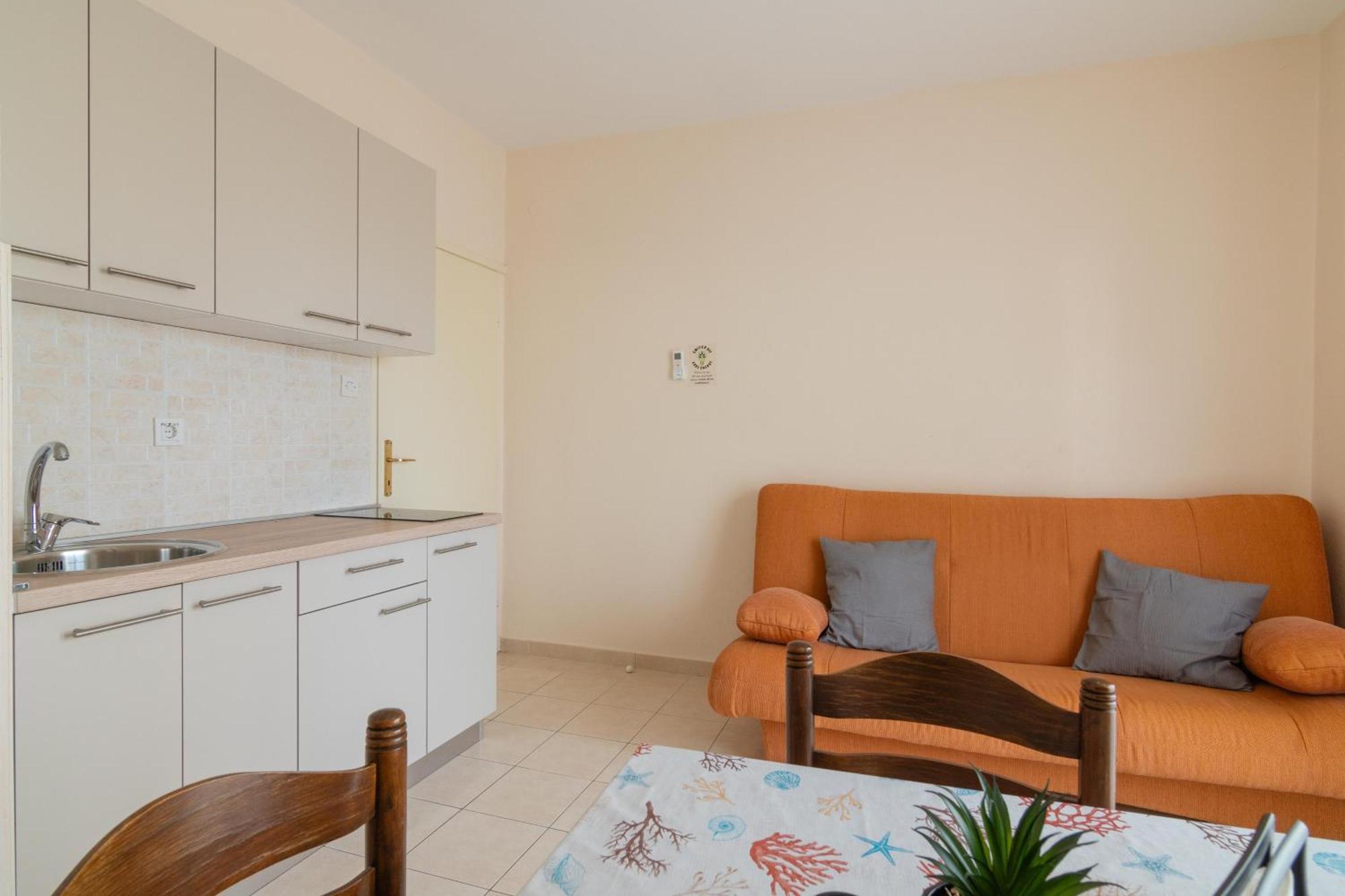 Apartments With A Parking Space Mandre, Pag - 18748 Kolan Kamer foto